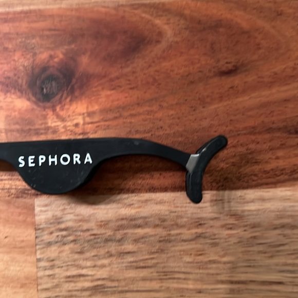 Sephora Eyelash Applicator - Picture 5 of 9